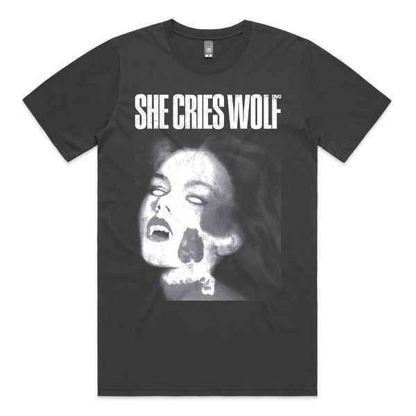 She Cries Wolf - Fangs T-Shirt (Vintage Black)