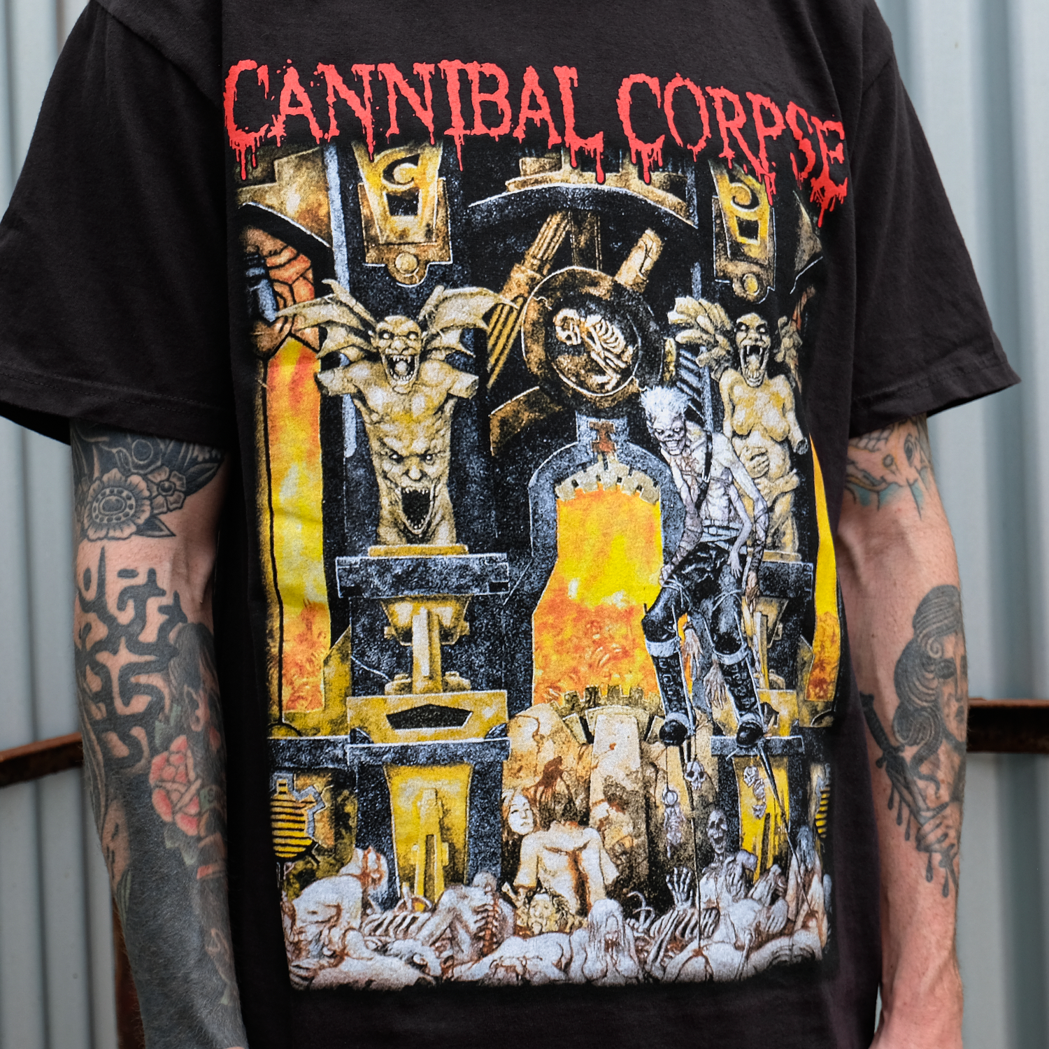 Cannibal Corpse - Live Cannibalism T-Shirt (Black)
