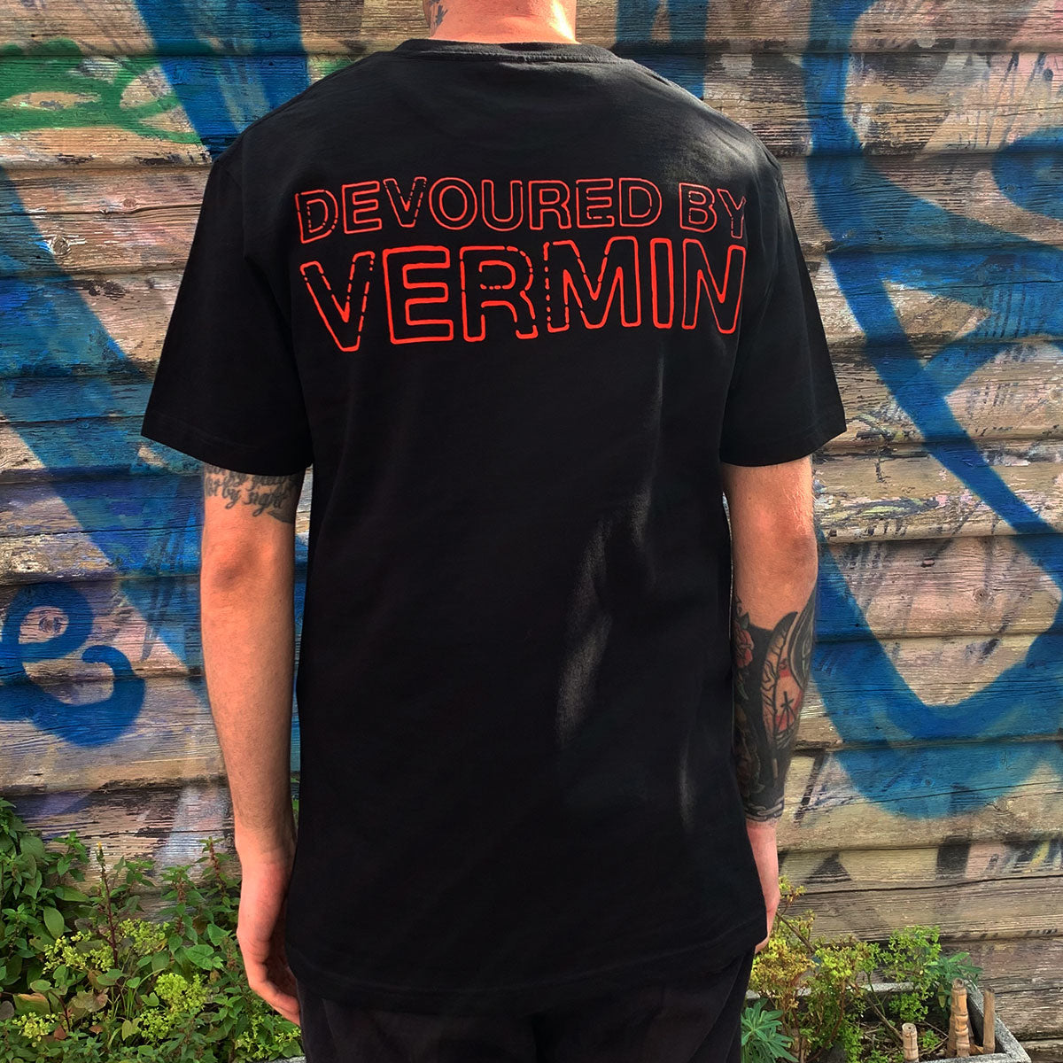 Cannibal Corpse - Devoured By Vermin T-Shirt (Black)