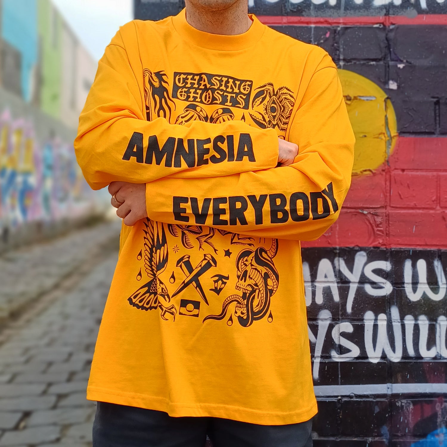 Chasing Ghosts - Amnesia Everybody Longsleeve (Gold)