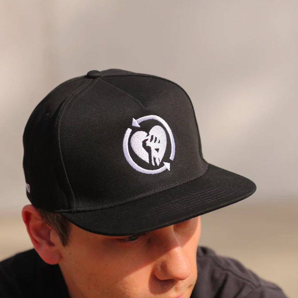 Rise Against - Heart Fist Logo NG Snapback (Black)